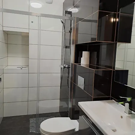 Komfortowy Apartament- 1 Salon, 3 Sypialnie, 2 Lazienki W Gdansku Apartment
