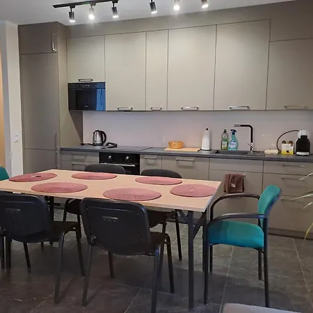 Apartment Komfortowy Apartament- 1 Salon, 3 Sypialnie, 2 Lazienki W Gdansku