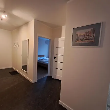 Komfortowy Apartament- 1 Salon, 3 Sypialnie, 2 Lazienki W Gdansku Apartment *