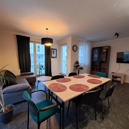Apartment Komfortowy Apartament- 1 Salon, 3 Sypialnie, 2 Lazienki W Gdansku