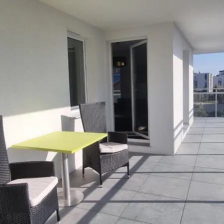Komfortowy Apartament- 1 Salon, 3 Sypialnie, 2 Lazienki W Gdansku Gdansk